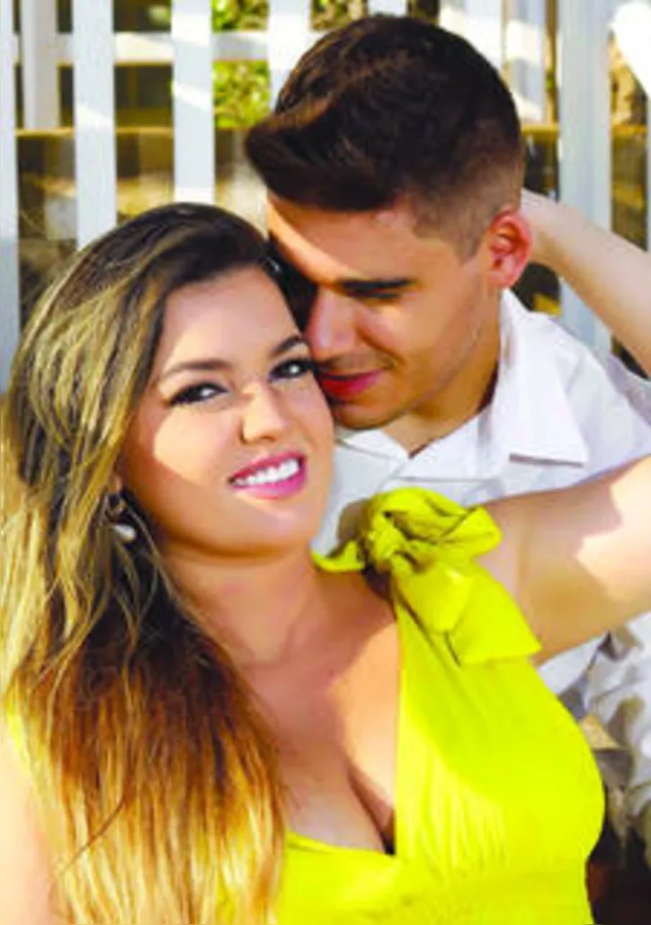 RENATA+TIAGO dizem o famoso ‘sim’ hoje às 15H, no Sítio Solar da Lagoa - para alegria dos pais, Marcos+Teresa Leite Lins de Oliveira e George+Cleide Cavalcante Sampaio, respectivamente