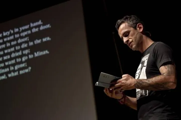 Peixoto lançou no Brasil, no ano passado, o livro “Autobiografia”, pela TAG Curadoria
