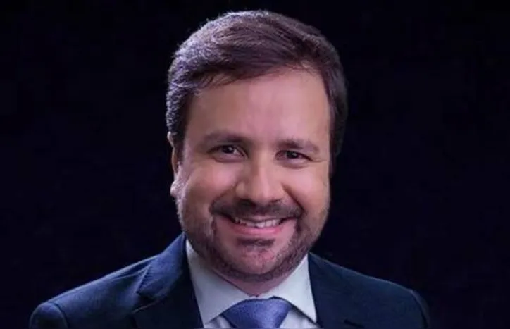 NIVALDO BARBOSA JR., presidente da OAB-AL, vem se destacando pelas discussões sobre temas importantes neste período de pandemia, através de lives com a presença de nomes conceituados na área do Direito