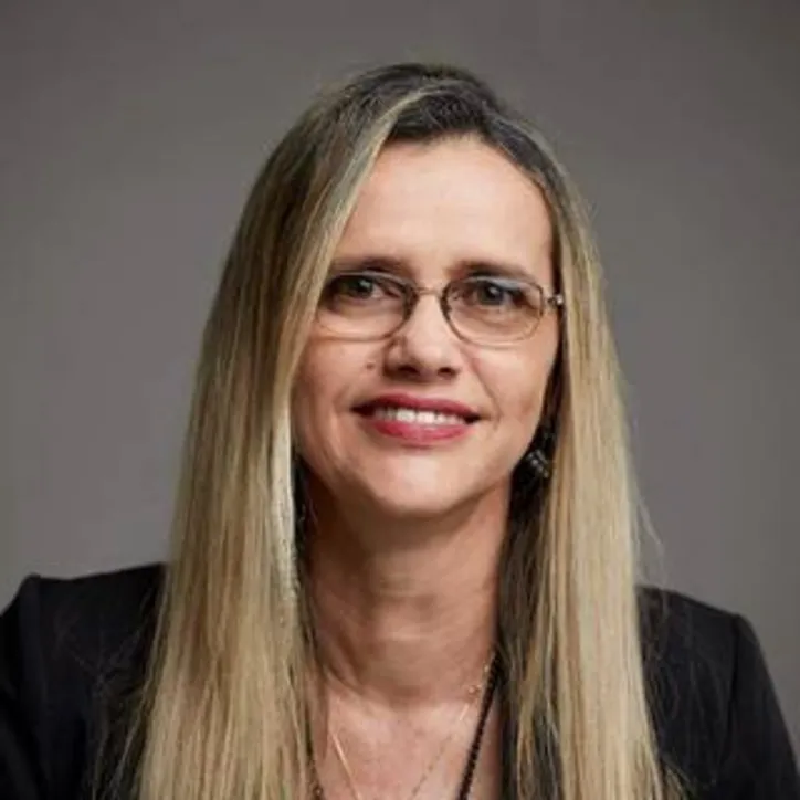 JOSIMERI PEREIRA, diretora de Mídia da Chama Publicidade e uma das mais experientes profissionais do mercado publicitário alagoano,, recebe os parabéns nesta sexta-feira, 22 de maio, pela passagem do seu aniversário
