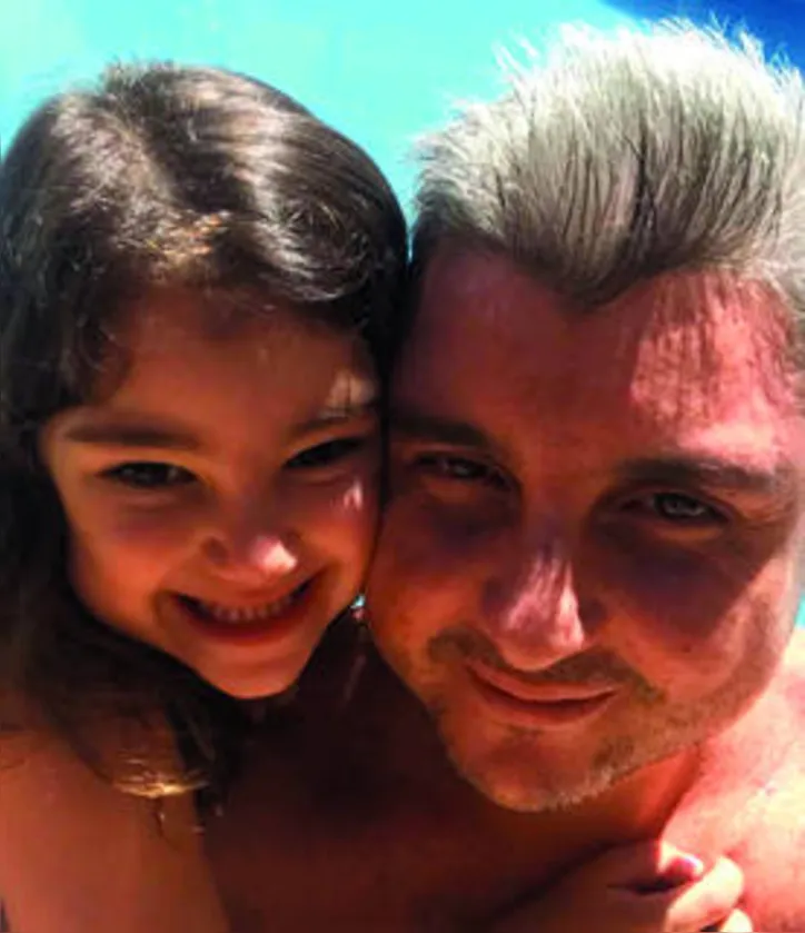 Já SERGINHO JUCÁ brindou os 05 anos de sua herdeira, ISIS