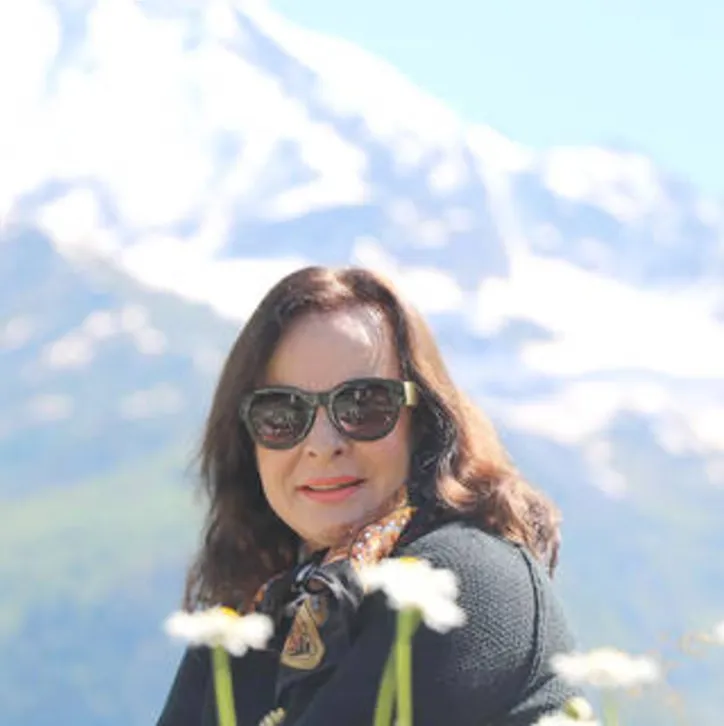 Expert em direito, ANITA GAMELEIRA faz das viagens e fotografia seu hobby