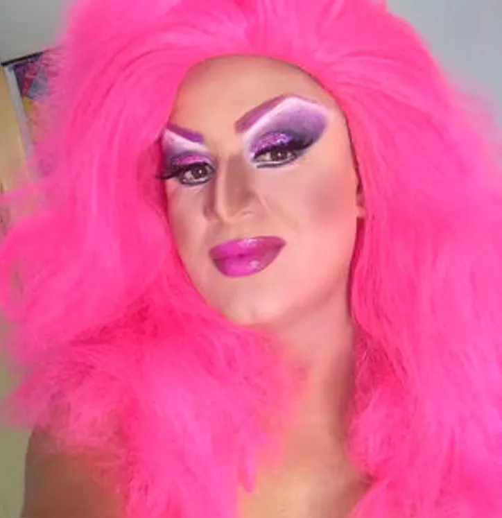 Ícone pop, PATY MAIONESE comanda a live Como Você Nunca Abril, hoje, a partir das 19h