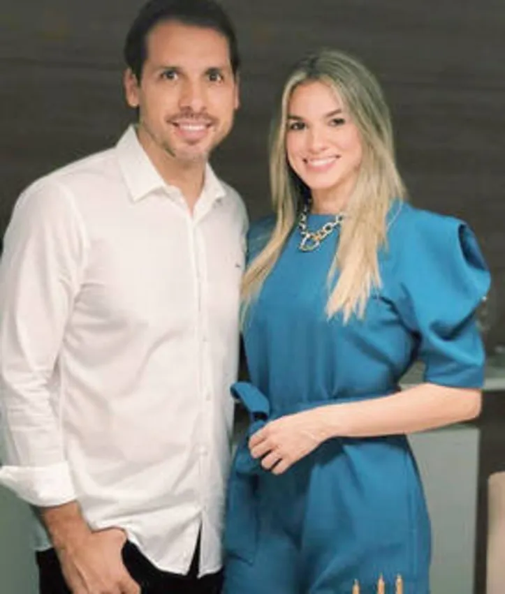 Nem as incertezas da pandemia diminuíram o amor de EZEQUIEL CARVALHO+KAROL PONTES - que ficaram noivos