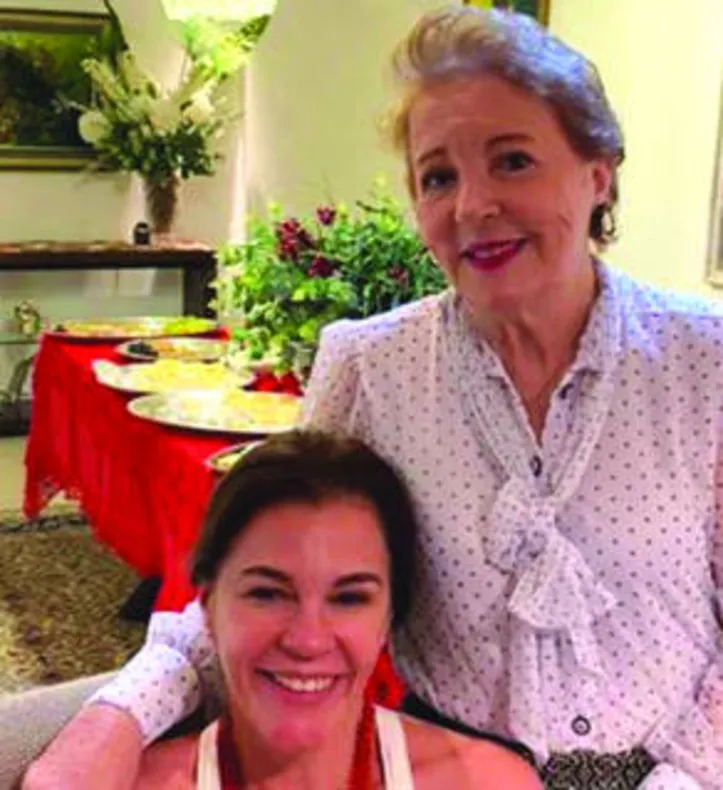 VERA LERNER brindou o b-day da nora, SUSY