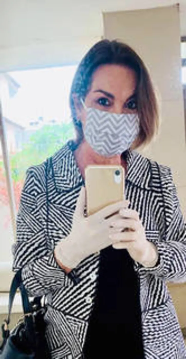 Enquanto a cenógrafa e agitadora cultural MIRNA PORTO MAIA mira o foco na moda - já que pilota a I Mostra de Moda Alagoana “Renda-se”...
