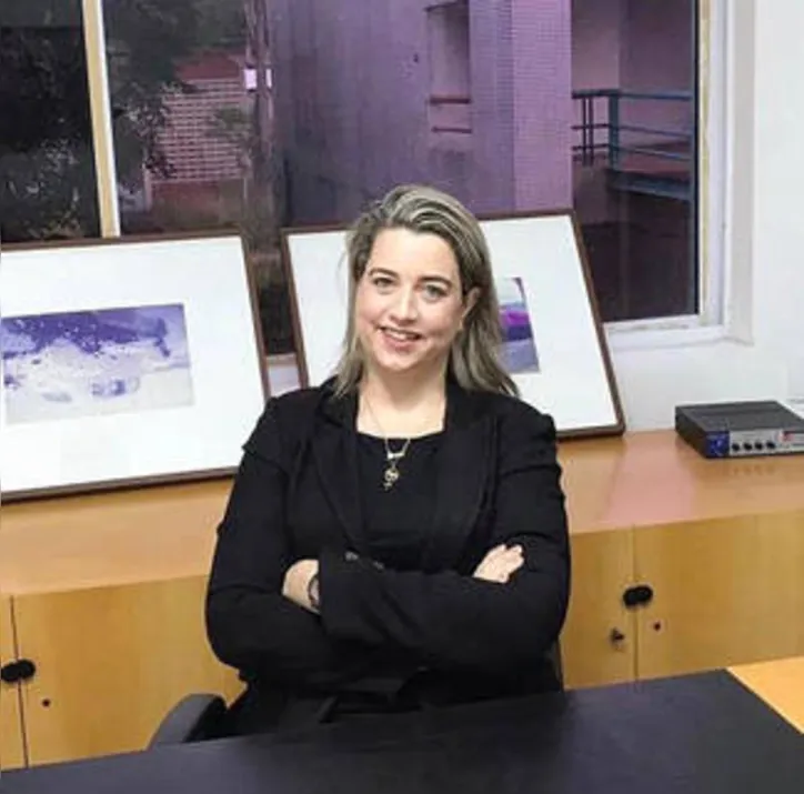 Membro de nossa intelligentsia, a Profa. Dra. DANIELE CASTRO utilizou o período da quarentena para aumentar suas publicações acadêmicas
