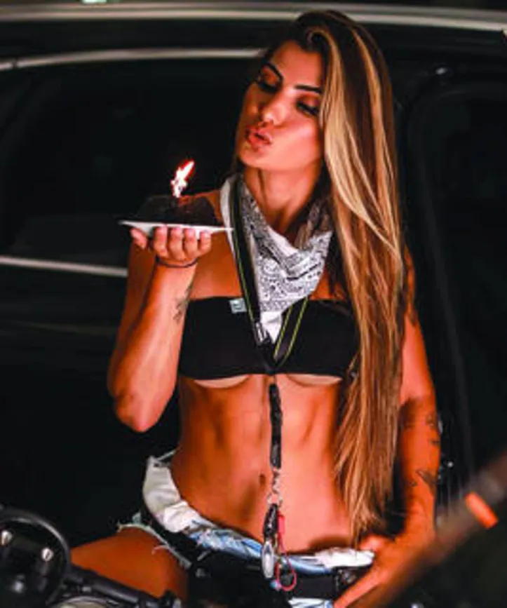 A blogger MARINA FERRARI foi outra aniversariante da semana
