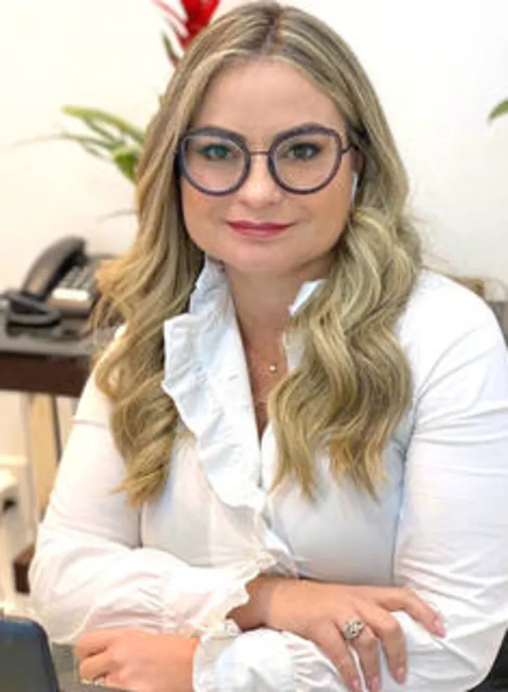 ALESSANDRA NUTELS se vê esperançosa com a reabertura das demais lojas da rede FluLook