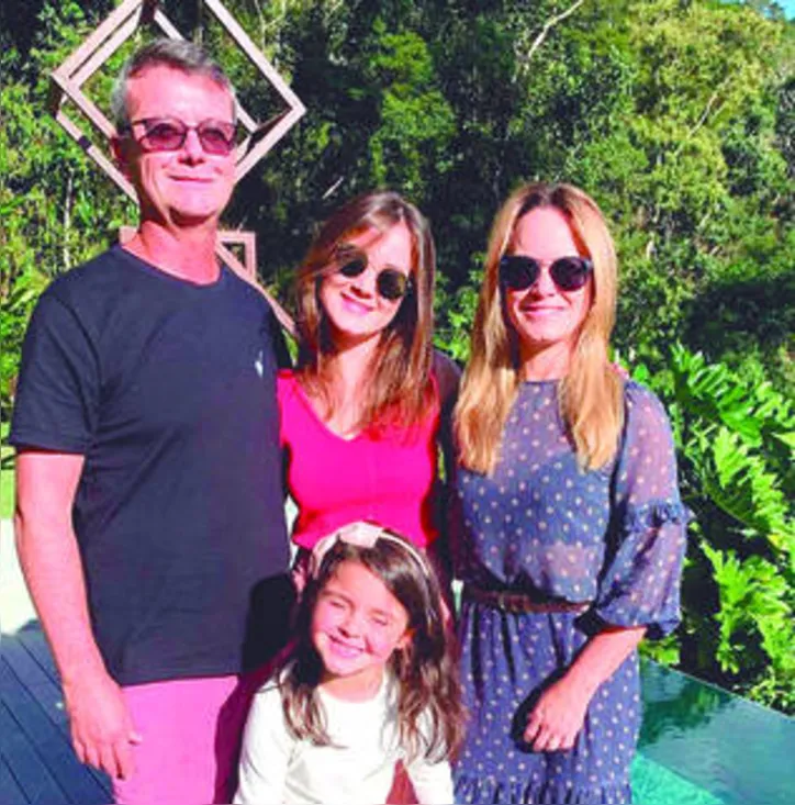 Depois de brindar a virada no calendário da herdeira, GIULIA, o casal MÁRCIO+MIRELLA COELHO comemoraram 31 anos de casados