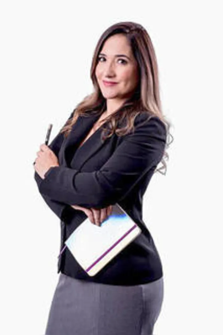 LAVÍNIA CAVALCANTI ministra, hoje, às 10:30, aula internacional sob a legenda: Mediação em tempos de crise