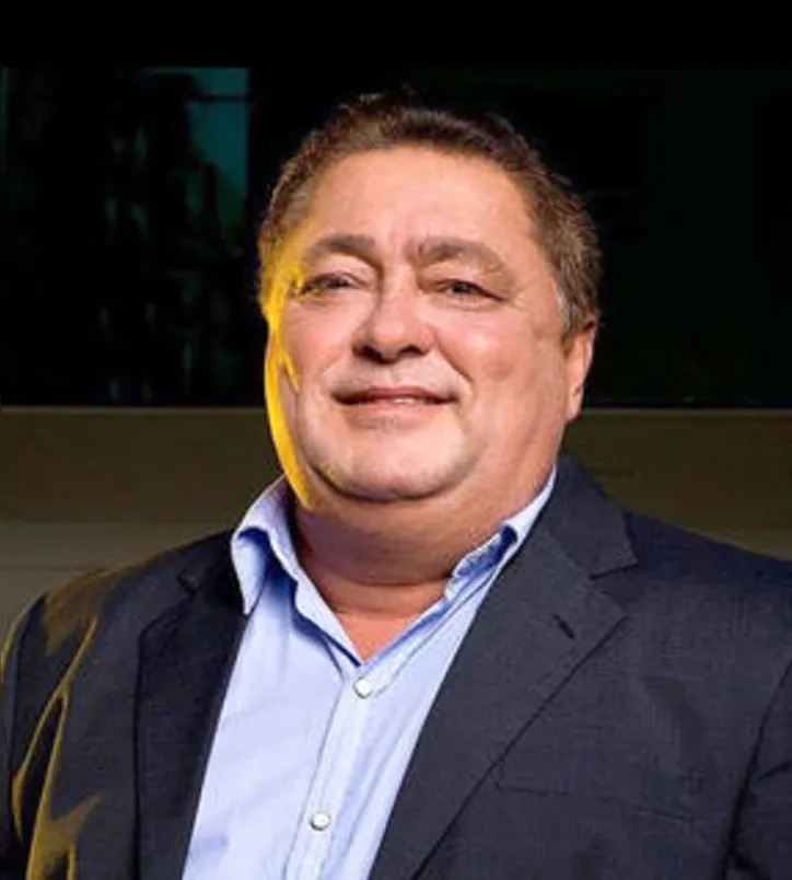 Recuperado da covid-19, ROBSON RODAS, superintendente do Maceió Shopping, foca no Drive Solidário,  no estacionamento, para ajudar instituições com cestas básicas+itens de higiene
