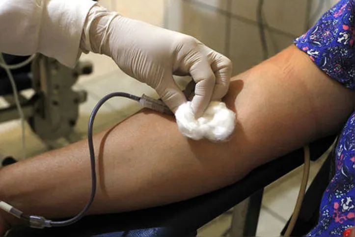 Com baixo estoque de bolsas de sangue, Hemoal continua apelando à população para continuar fazendo doações