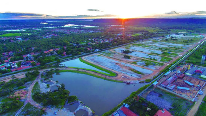 Com obras adiantadas, já é possível observar no Vista Lagoa os dois lagos exclusivos do condomínio e o tamanho da área reservada para o lazer