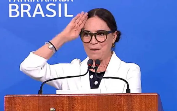 Secretária especial de Cultura, Regina Duarte se irritou após ser confrontada com pedido de ação na pandemia

