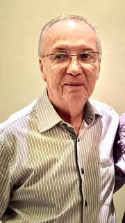 Um dos pioneiros da Otorrinolaringologia em Alagoas, o médico ROBERTO JACKSON CAVALCANTE completa 80 anos na próxima quarta-feira (29 de julho), recebendo homenagens à distância de familiares, amigos e pacientes