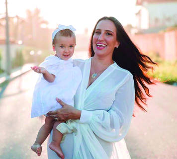 A estilista NATHALIA AMARAL armou photoshooting para marcar o primeiro aninho de baby CELINA