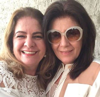 RITA TENÓRIO+CERES VASCONCELOS - no tempo em que aglomeração no circuito fashion era IN