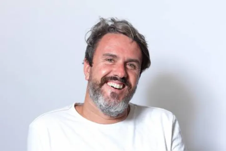 Imagem ilustrativa da imagem A BELEZA QUE DERIVA DO MUNDO, MAS A ELE ESCAPA
