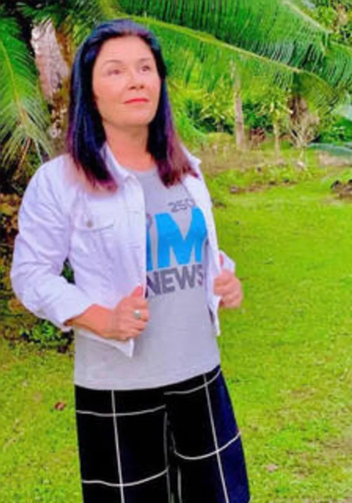 Da série ‘o que andam fazendo nossos leitores VIPs’: CERES VASCONCELOS armou mesa na fazenda para brindar o bday do genro, Gustavo Santana... 