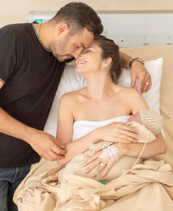 ... e aqui o casal já com o pequeno JOSÉ nos braços