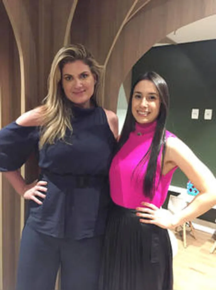 FERNANDA GAIA dá as boas vindas à dermatologista Layla Monteiro - que integra o squad do instituto Rosa Gaia