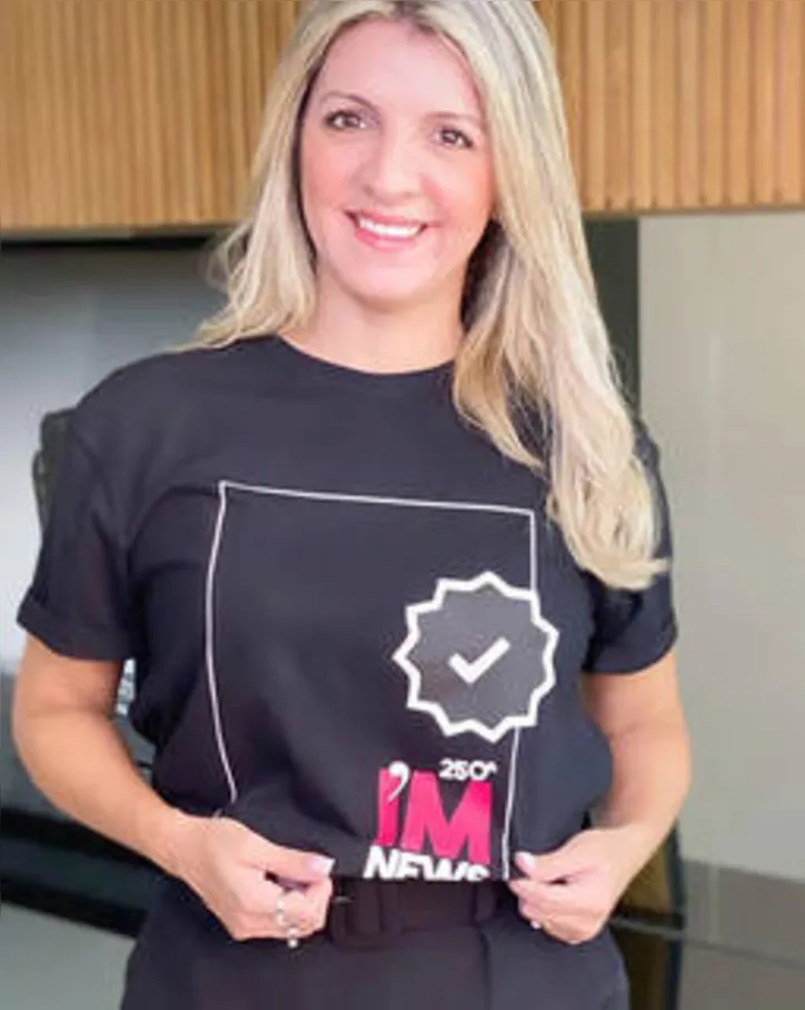... e a agente imobiliária CAROL MARINHO  aposta em empreendimento com direito a cinema privé