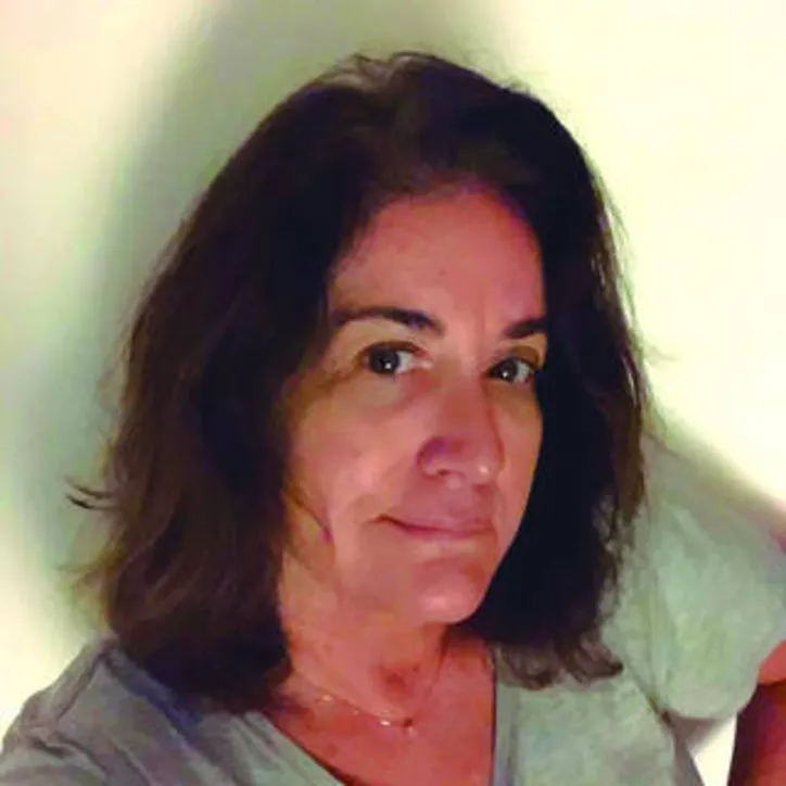 LUCIANA INOJOSA também engrossa a lista de aniversariantes deste domingo