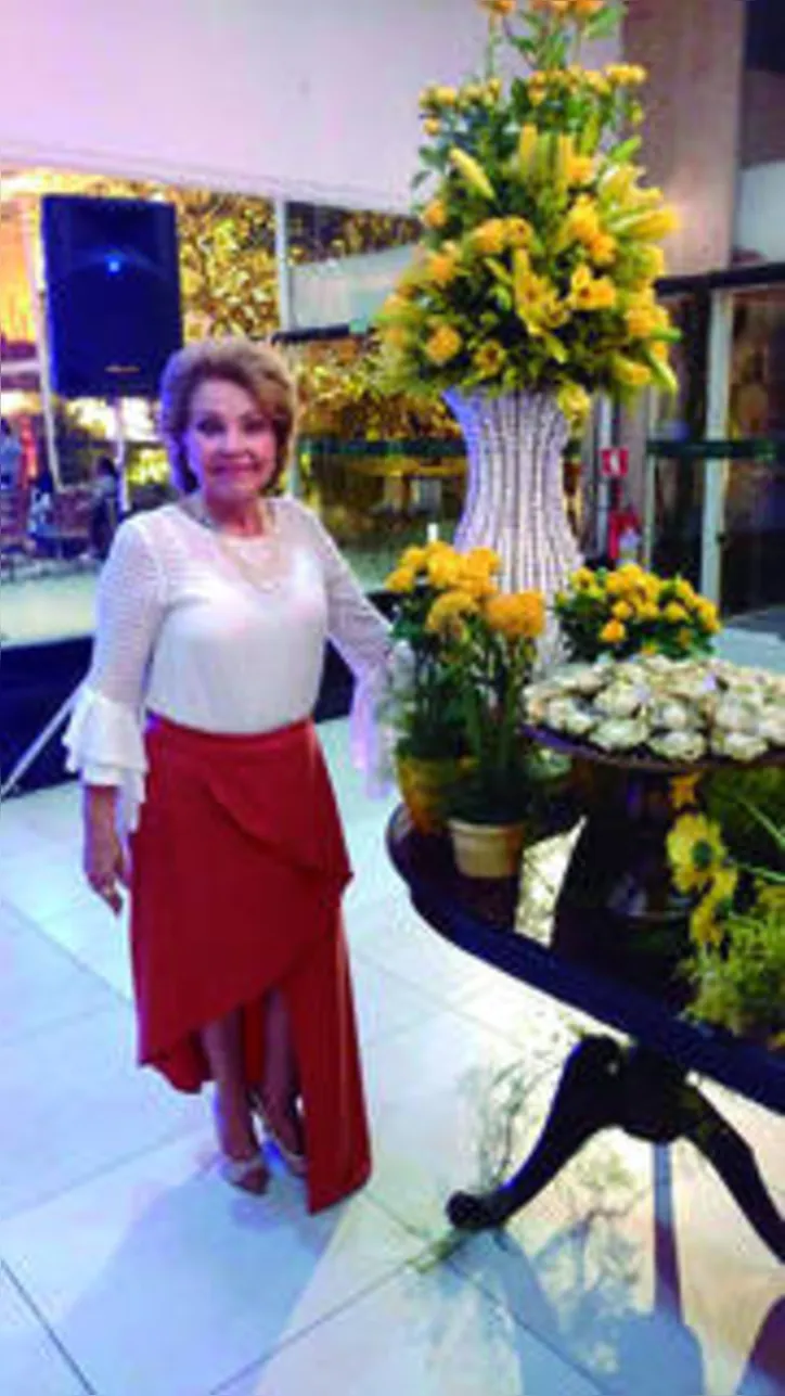 E se a chiquérrima BRANCA ROSA FRAGOSO é a aniversariante mais lembrada deste sábado...