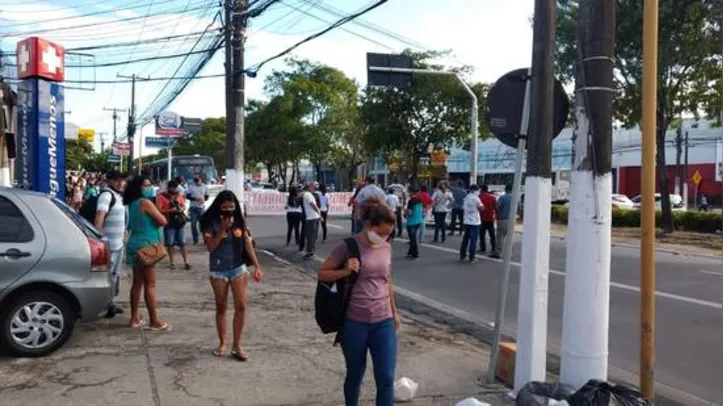 Imagem ilustrativa da imagem RODOVIÁRIOS VOLTAM A PROTESTAR E CONGESTIONAM A FERNANDES LIMA