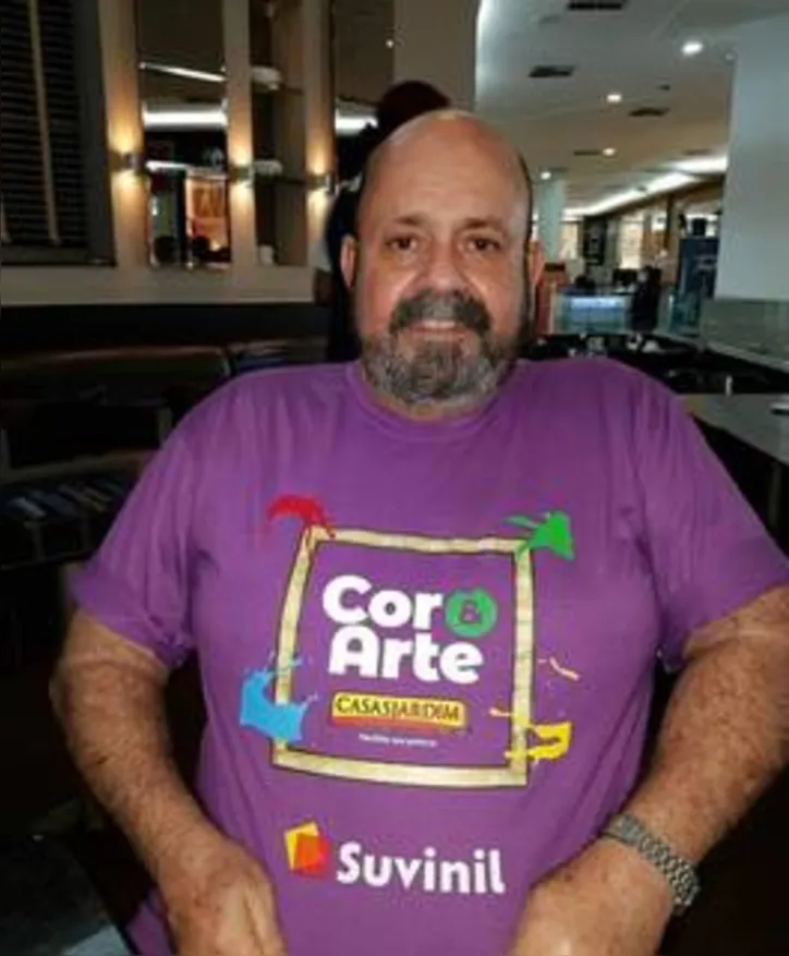 LUIZ ANTÔNIO JARDIM, empresário da Casas Jardim, feliz com o sucesso da campanha Cor & Arte, que valorizou a cena cultural e trabalho de 20 artistas