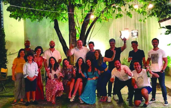 Sedentos por uma aglomeração de primos, os Vasconcelos se reuniram por esses dias