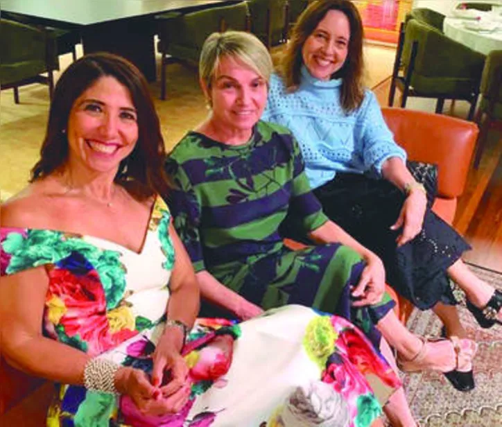 CHICA NONÔ, TELMA TOLEDO e PERLA MELO foram celebrar a amizade pras bandas de Sampa