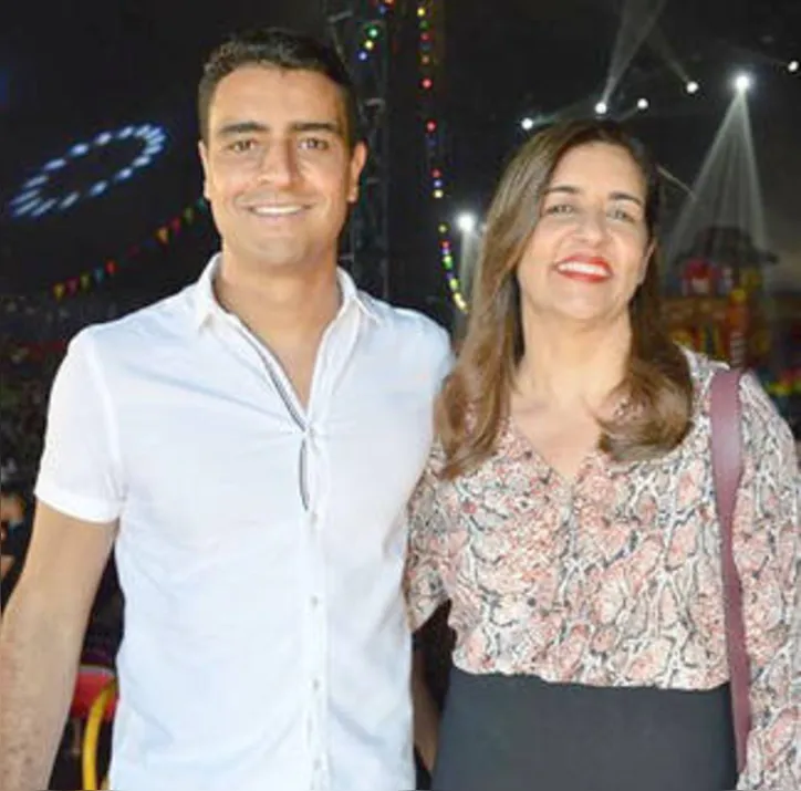 De certo a mãe mais orgulhosa da city, EUDOCIA CALDAS comemora a vitória de JHC - neo prefeito de Maceió