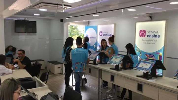 Serasa também oferece aos compradores das informações listas com nomes e CPFs

