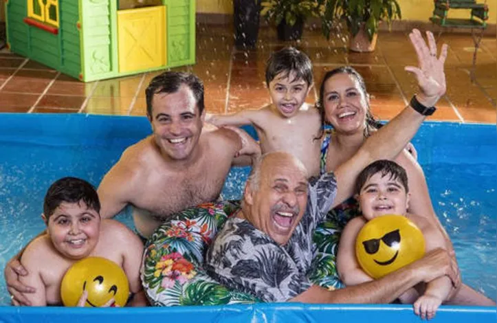 Canuto empresta o talendo para narrar histórias emocionantes