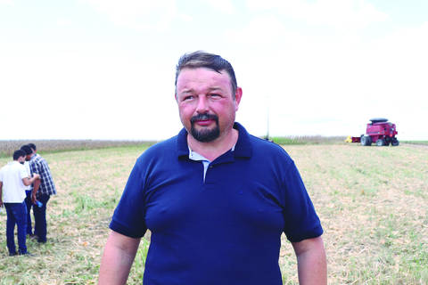 Produtor gaúcho Alexandre Vecchia, ficou surpreso com o desempenho dos grãos plantados no Estado