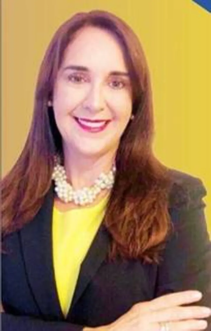 MÔNICA CAMERINO, diretora do MC Cursos, com novas turmas para os mais variados concursos previstos para este ano em todo o país