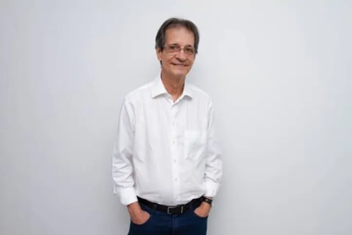 MARCOS VIEIRA, superintendente do Sebrae Alagoas, passa seu aniversário nesta quinta-feira trabalhando pelas micro e pequenas empresas. Recentemente, em seu perfil nas redes sociais, ele lançou um apelo para que toda sociedade apoie, ainda mais, os pequenos negócios alagoanos nesta fase tão crítica da pandemia