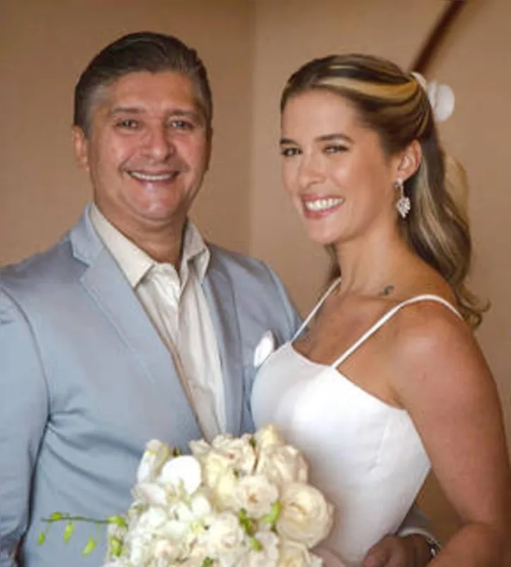 No papel de pai-coruja, KALERGES GUERRA celebra o wedding da bela herdeira CAROL GUERRA SARMENTO