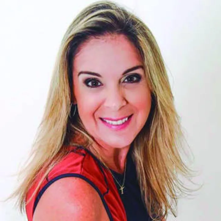 Nutri renomada, ANDRÉA ARAGÃO ganha coro de parabéns neste domingo