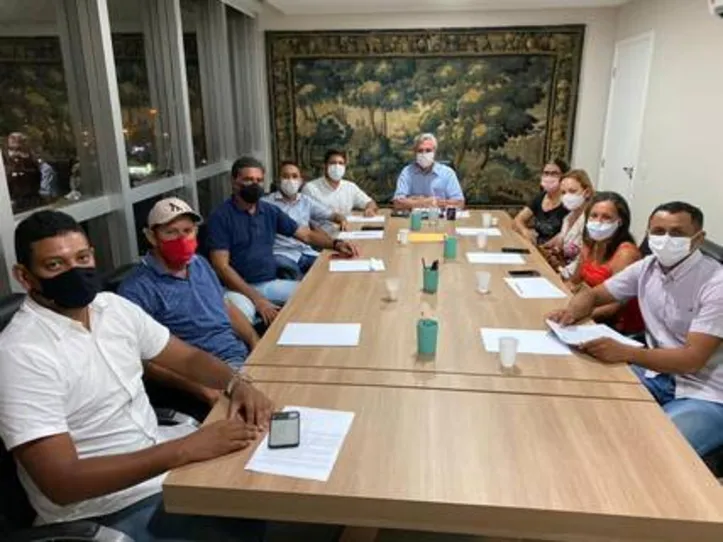Cooperativas estiveram reunidas com senador Fernando Collor que garantiu apoio na continuidade do programa no Estado