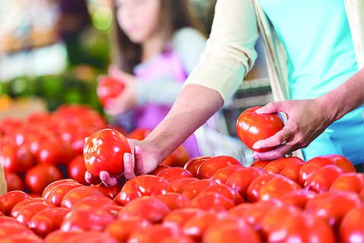 Número de flores e a quantidade de massa fresca dos frutos aumentaram significativamente com a inoculação