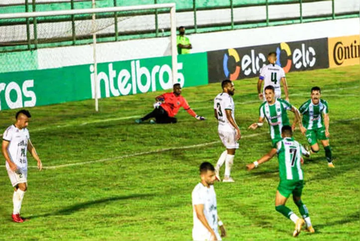 Verdão da Mata foi surpreendido no José Gomes da Costa pelos gaúchos e sofreu a derrota por 3 a 0