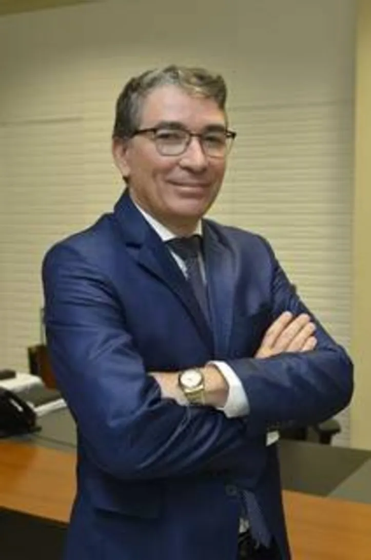 JÂNYO DINIZ, Presidente do grupo Ser Educacional e uma referência na área do ensino superior, destacou as novas possibilidades da educação em artigo recente

