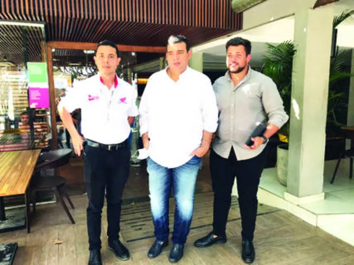 SAMIR CORREIA, LEONARDO MARANHÃO+MÁRIO JORGE - do Projeto Moto Amiga da ASSOHONDA - no lançamento do Maio Amarelo do DETRAN/AL