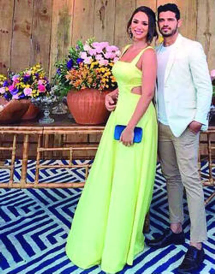 Mimada em pleno Valentine’s Day pelo bem amado DIOGO OLIVEIRA, a empresária FANNY RETTORE também brinda idade nova hoje
