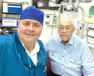 SINCE86  |  Depois de brindar o recente b-day da filha Roberta Gouveia, MILTON HÊNIO se entregou aos cuidados do odontólogo EUGÊNIO JUCÁ