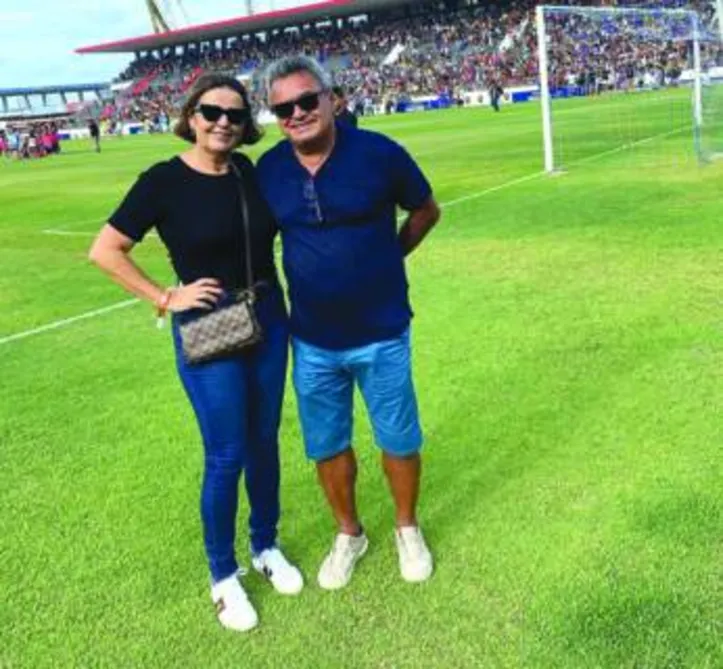 IZABEL PINHEIRO+ALZIR LIMA foram conferir o Jogo da Alegria - com Ronaldinho, JHC, Carlinhos Maia e grande elenco no gramado