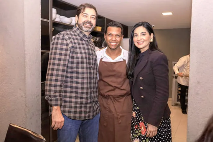 O casal de médicos HENRIQUE+ANA MALTA recepcionados pelo chef JONATAS MOREIRA
